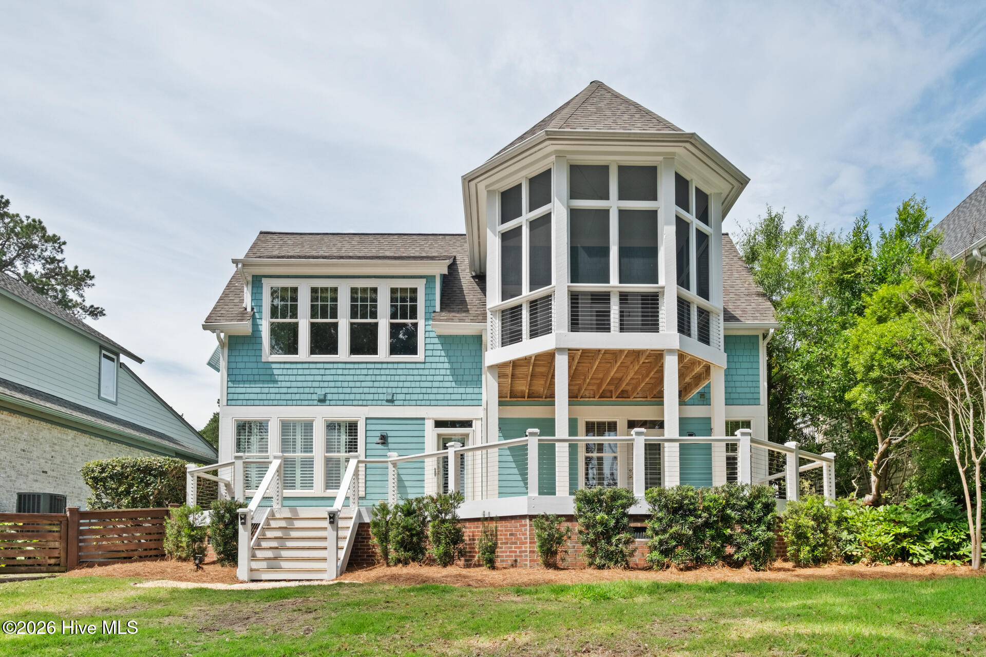 1043 Headwater Cove Lane
