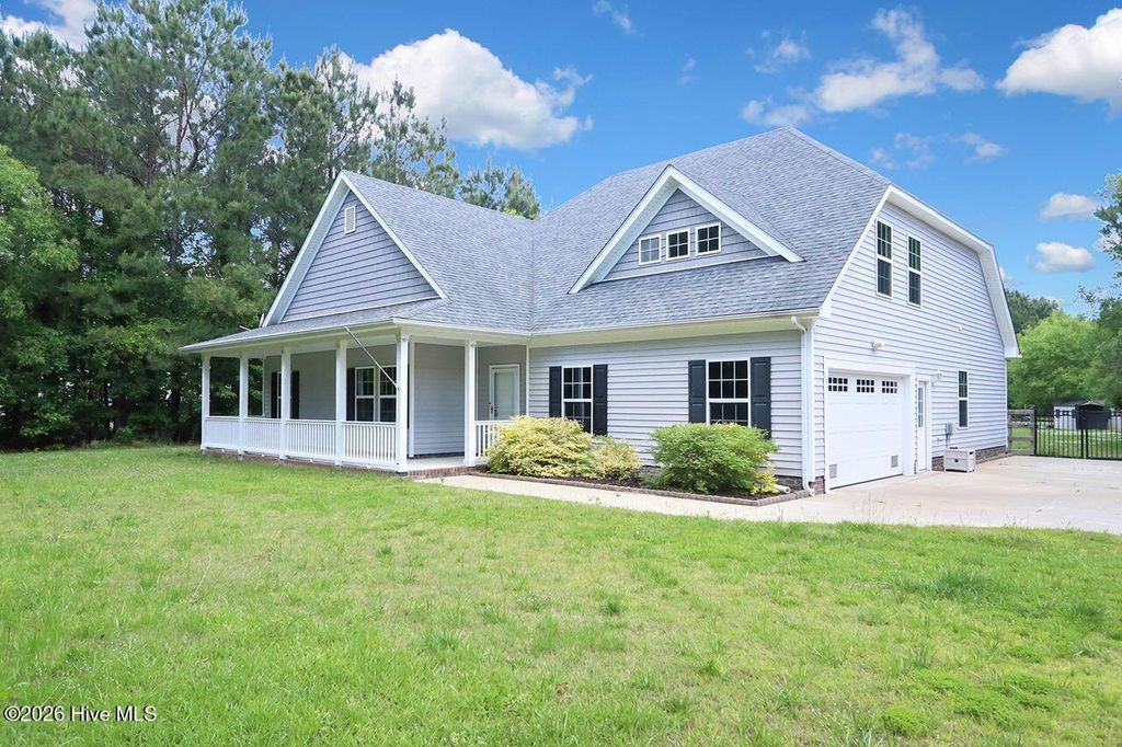 Photo of 139 Southern Pine Drive, Moyock, NC 27958 (MLS # 100574331)