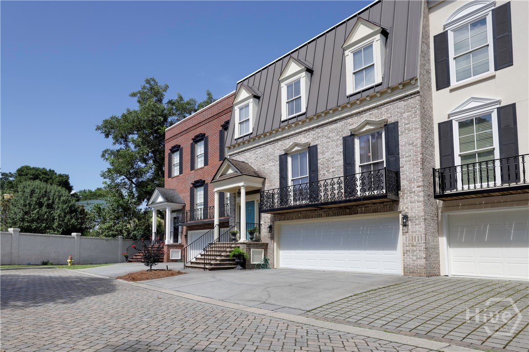 75 Hutchins Lane