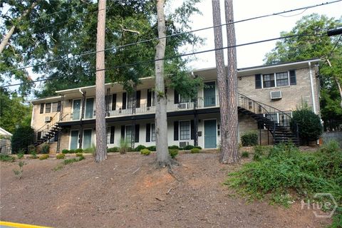 Condo For Rent - 223 E Cloverhurst Avenue #8<br/> Athens, GA 30605