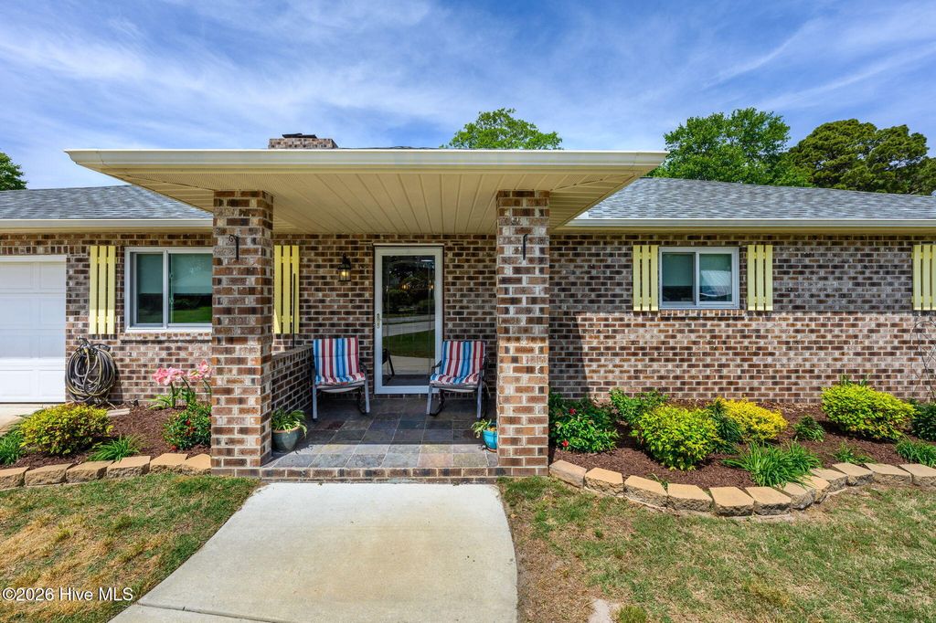 Photo of 11515 Bay Drive, Little River, SC 29566 (MLS # 100566154)