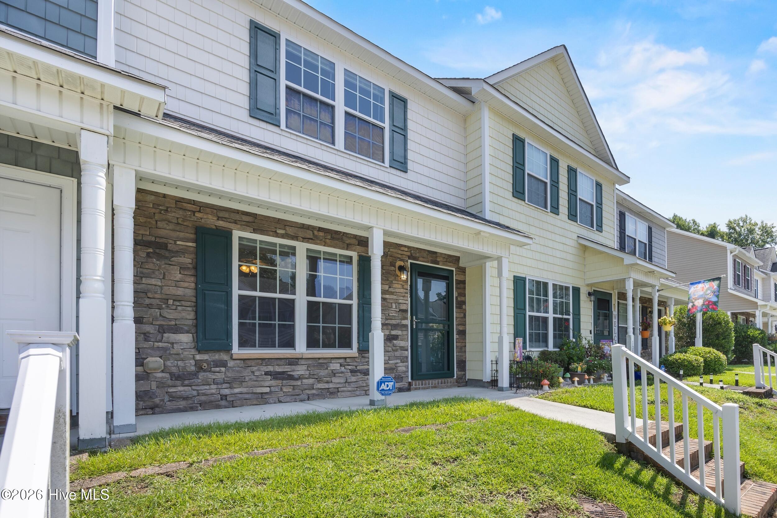 27 E Doris Avenue