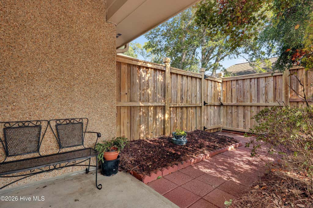 Photo of 7412 Ridgeview Place, Wilmington, NC 28411 (MLS # 100588549)