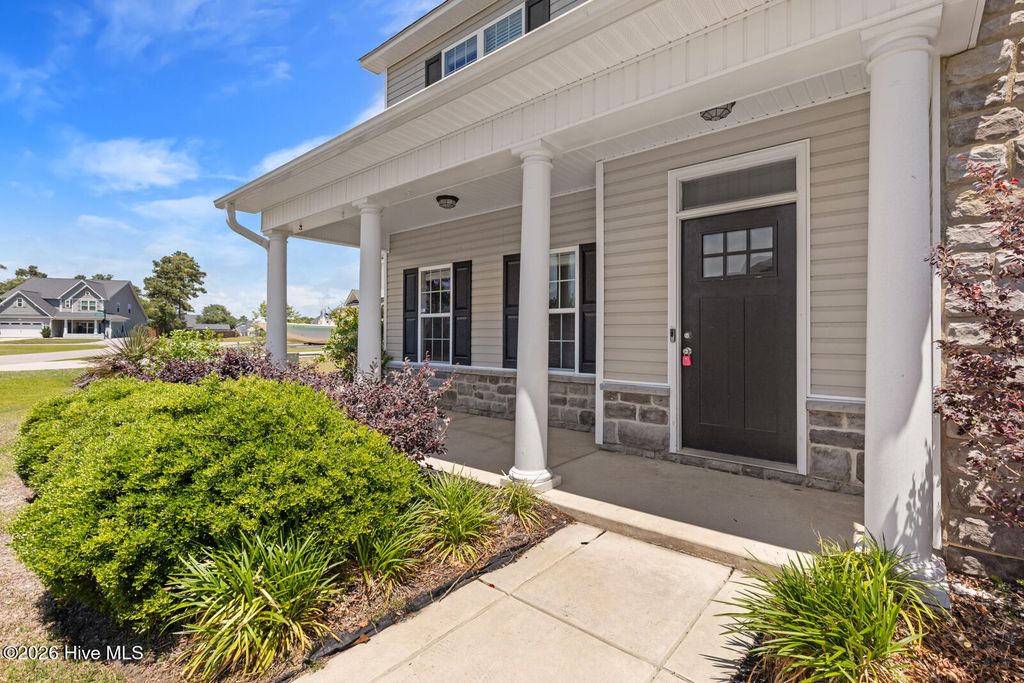 Photo of 606 Prospect Way, Sneads Ferry, NC 28460 (MLS # 100576745)