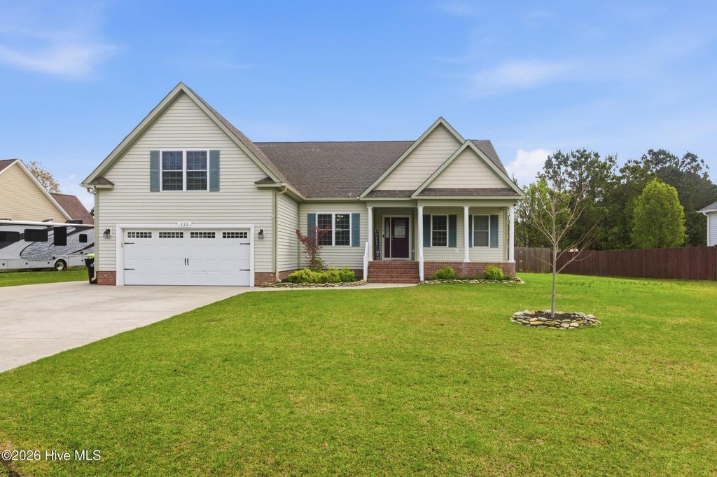 Photo of 123 Mom Lane, New Bern, NC 28562 (MLS # 100562547)