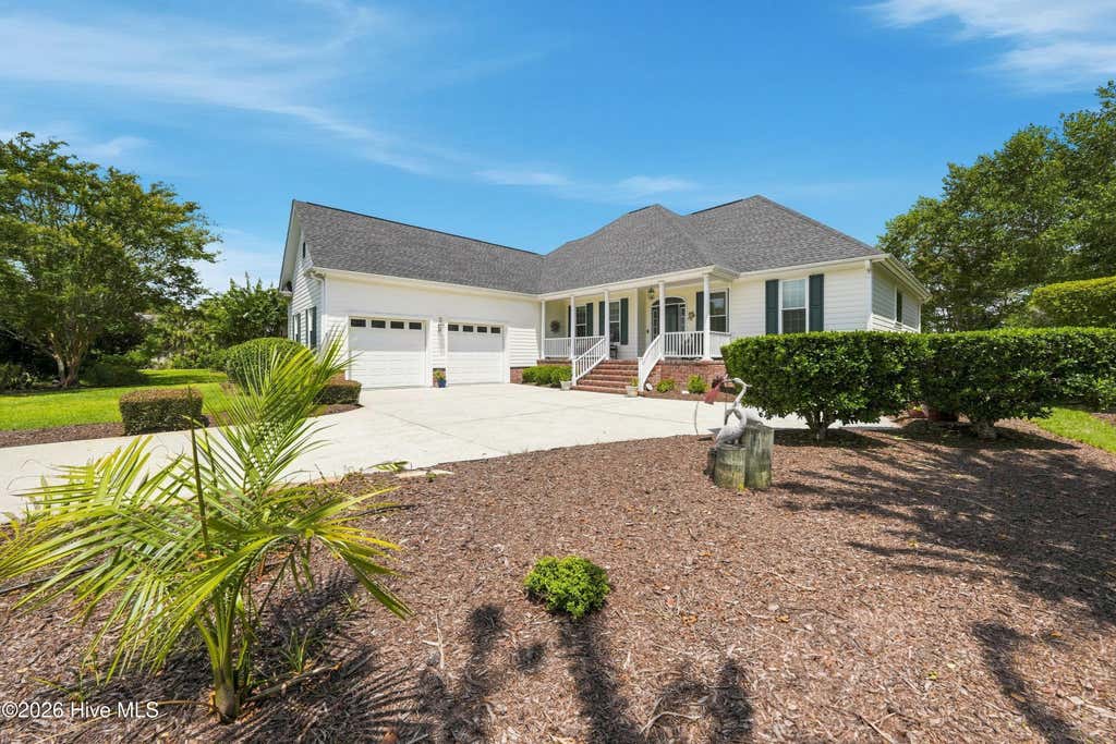Photo of 2813 Inverness Circle SE, Southport, NC 28461 (MLS # 100594897)