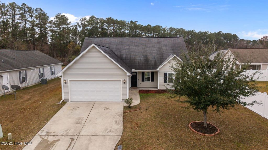 Photo of 3603 Delesa Court, New Bern, NC 28560 (MLS # 100544750)