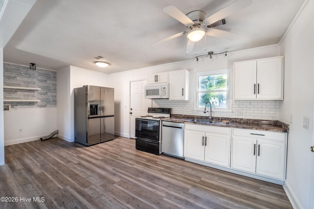 Photo of 209 Wallington Road, Wilmington, NC 28409 (MLS # 100548547)