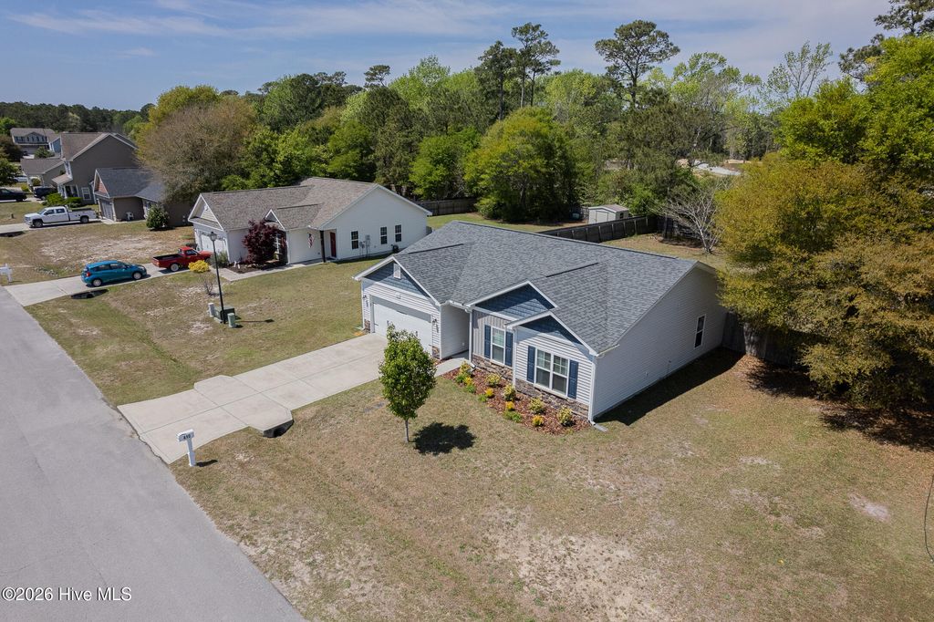 Photo of 410 Peppermint Drive, Hubert, NC 28539 (MLS # 100566582)