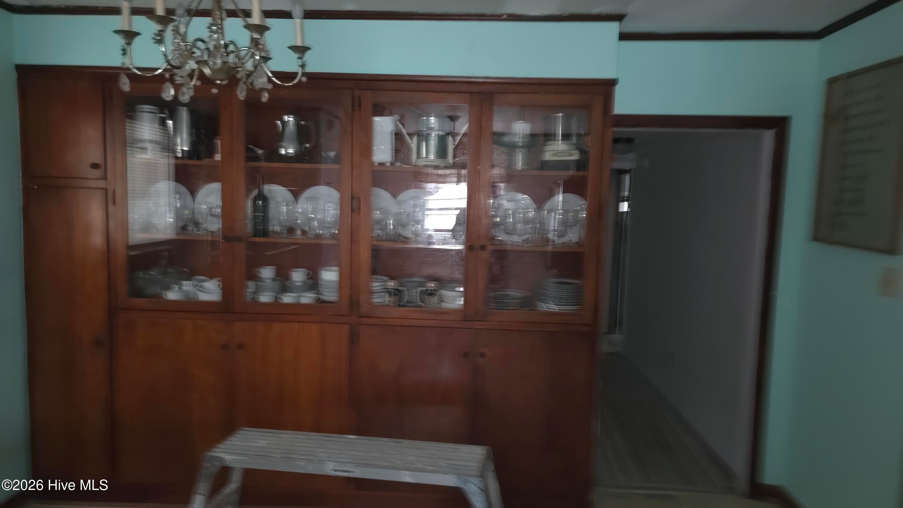 2100 S Lakeview Drive