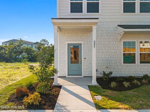 Tiny photo for 225 Pelican Flight Loop, Wilmington, NC 28412 (MLS # 100593311)
