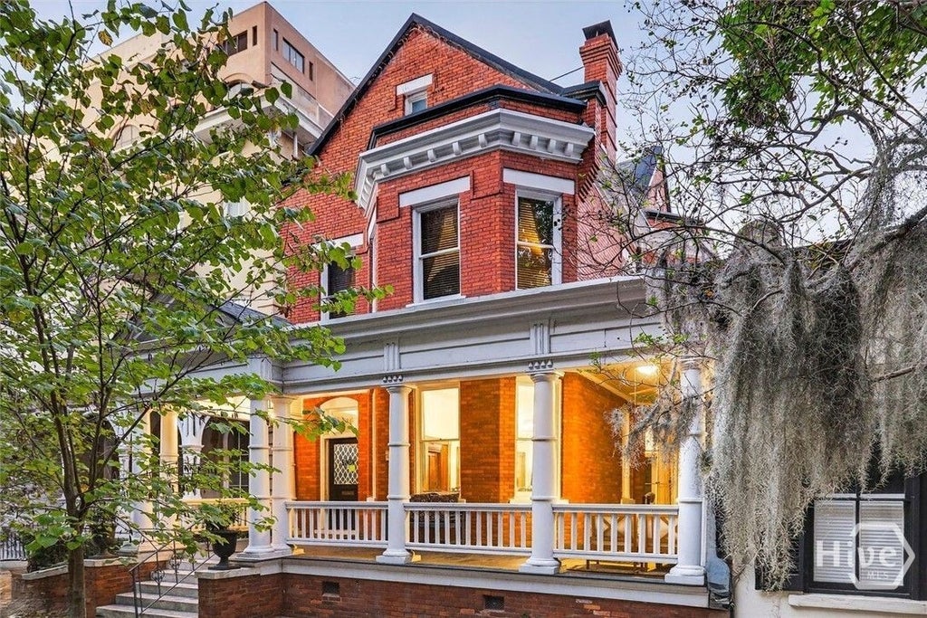 Photo of 106 E Harris Street, Savannah, GA 31401 (MLS # SA364824)