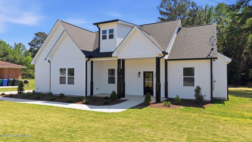 Photo of 2212 M L King Jr Parkway SE, Wilson, NC 27893 (MLS # 100574987)