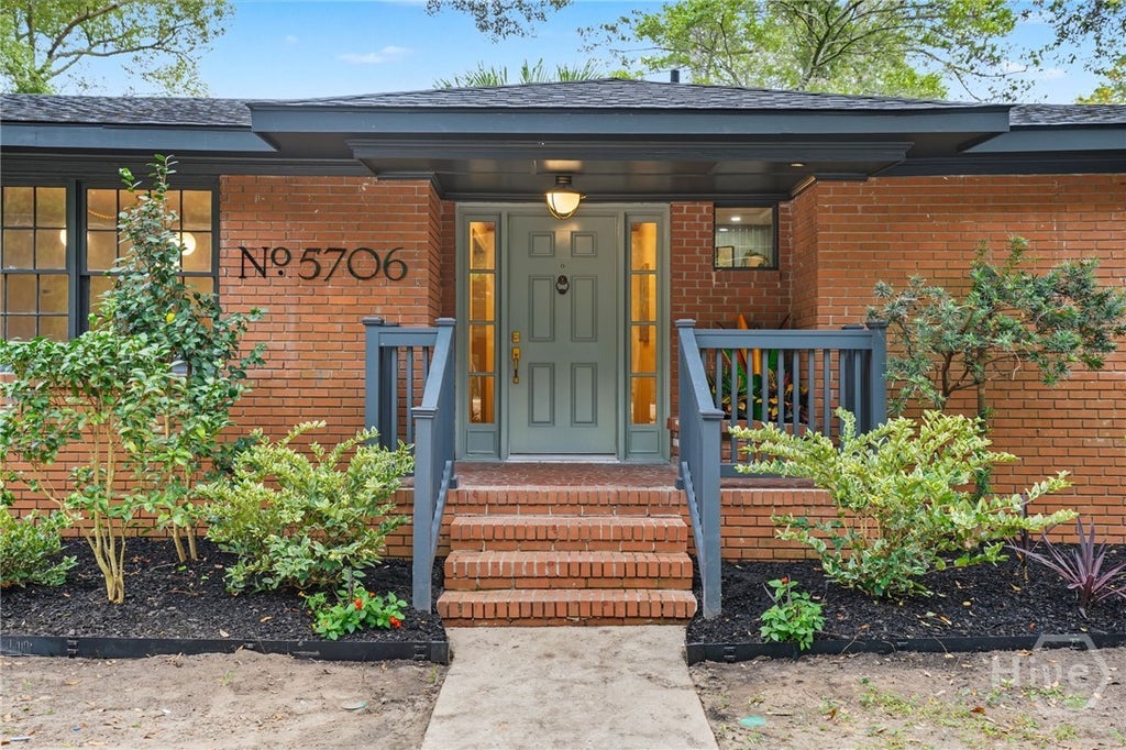 Photo of 5706 Lovett Drive, Savannah, GA 31406 (MLS # SA364175)