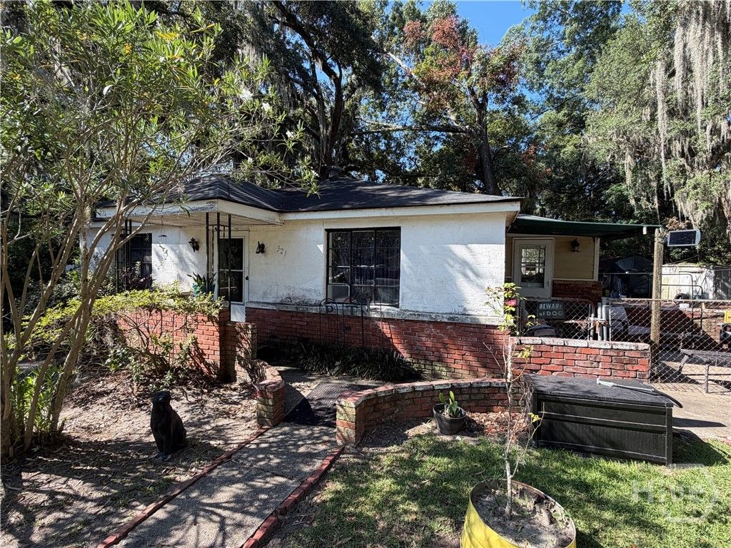 Photo of 321 Dennis Street, Savannah, GA 31406 (MLS # SA359968)