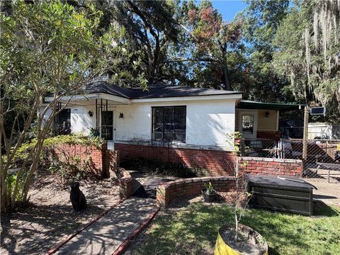 Photo of 321 Dennis Street, Savannah, GA 31406 (MLS # SA359968)