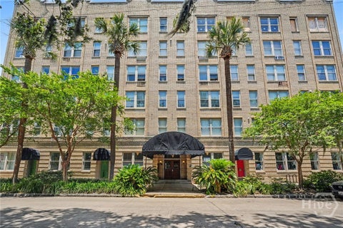 Condo For Sale - 106 W Gwinnett Street #2A<br/> Savannah, GA 31401