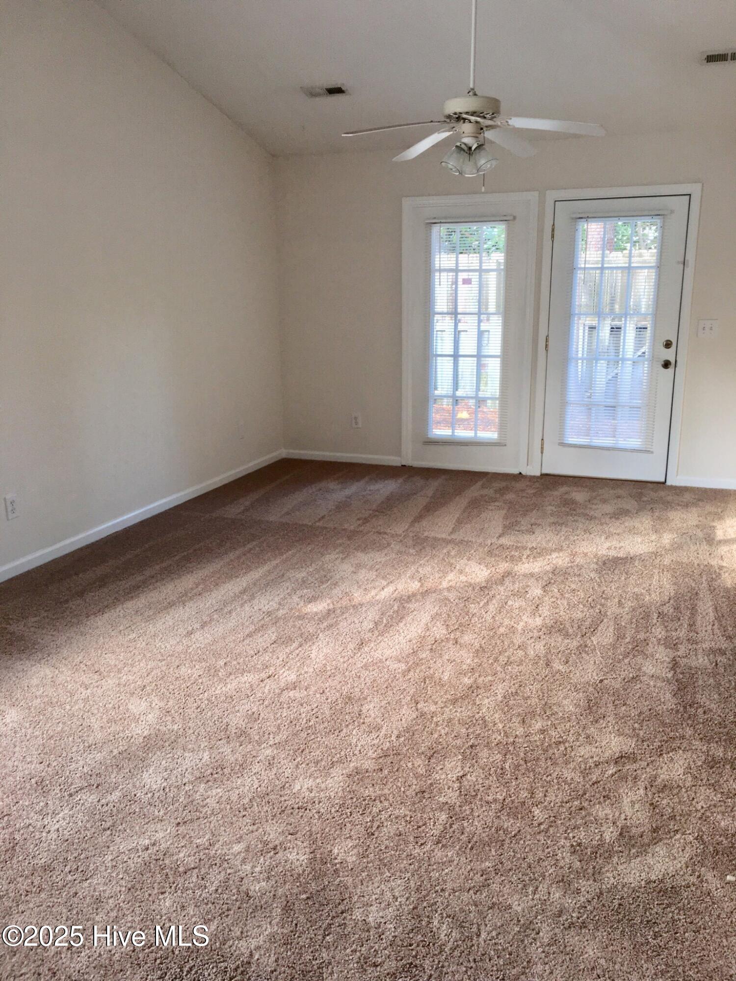 Wilmington, North Carolina 28405, United States, 13 Bedrooms Bedrooms, ,10 BathroomsBathrooms,Residential,Active,256016