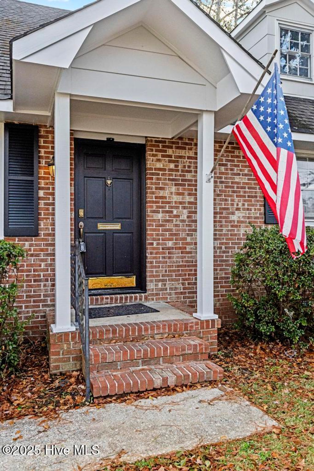 Photo of 806 Smallwood Drive, Jacksonville, NC 28540 (MLS # 100524871)