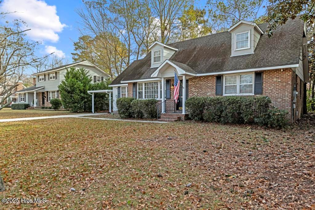Photo of 806 Smallwood Drive, Jacksonville, NC 28540 (MLS # 100524871)