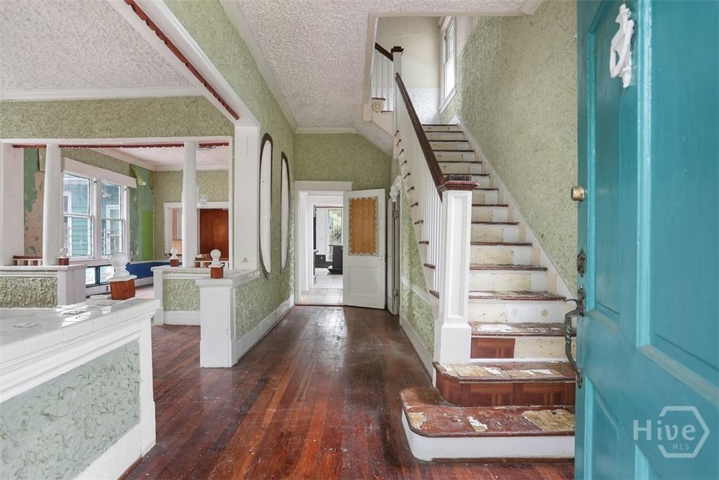 Photo of 643 E 40th Street, Savannah, GA 31401 (MLS # SA354984)