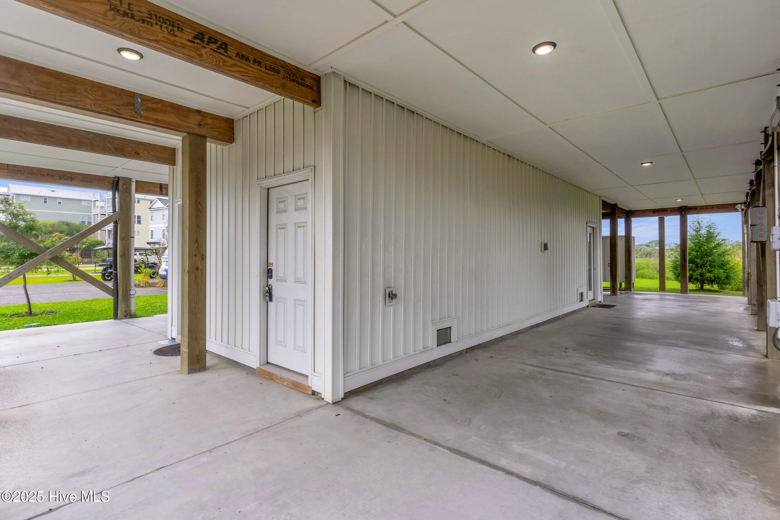 819 New River Drive B