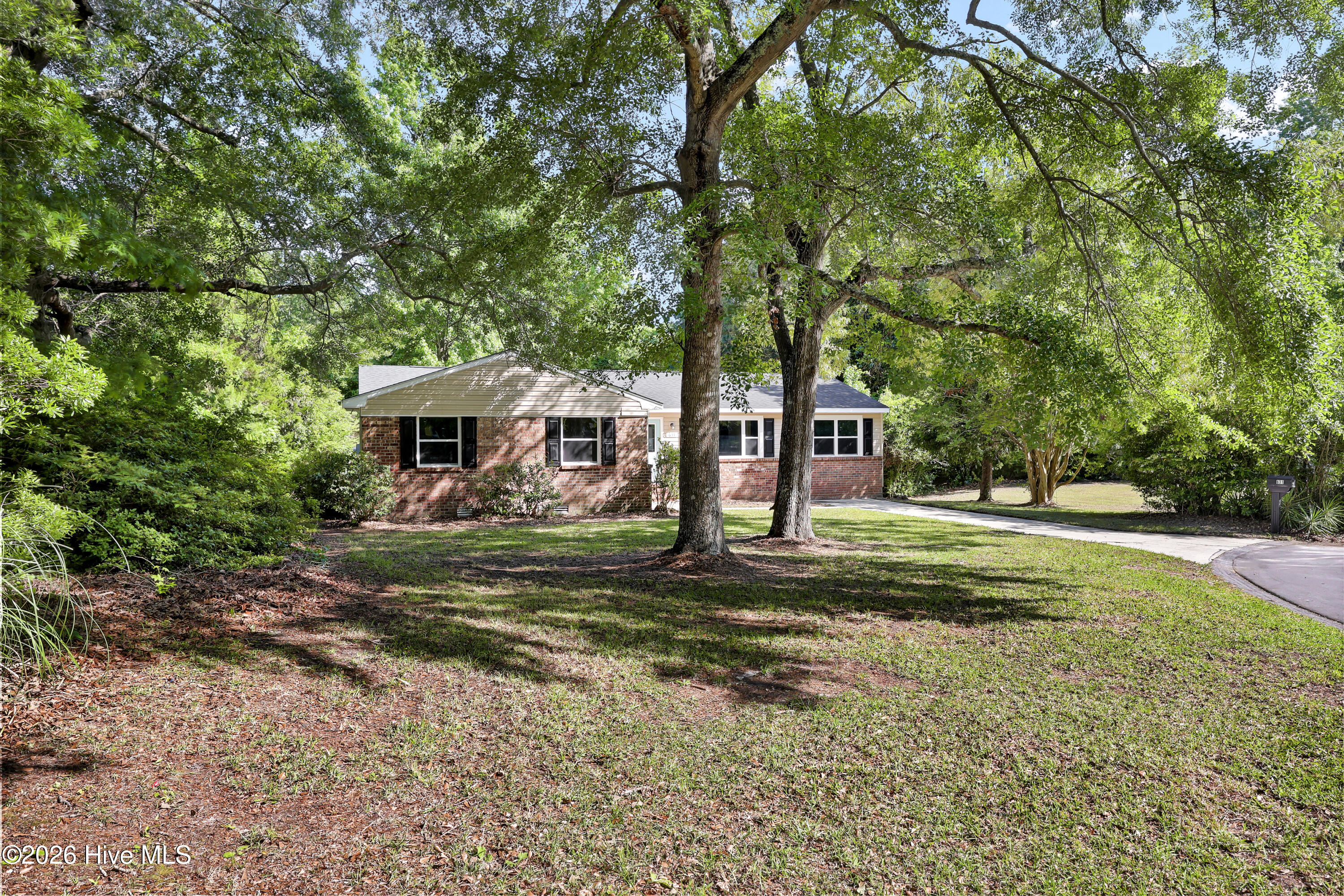 631 Duke Court