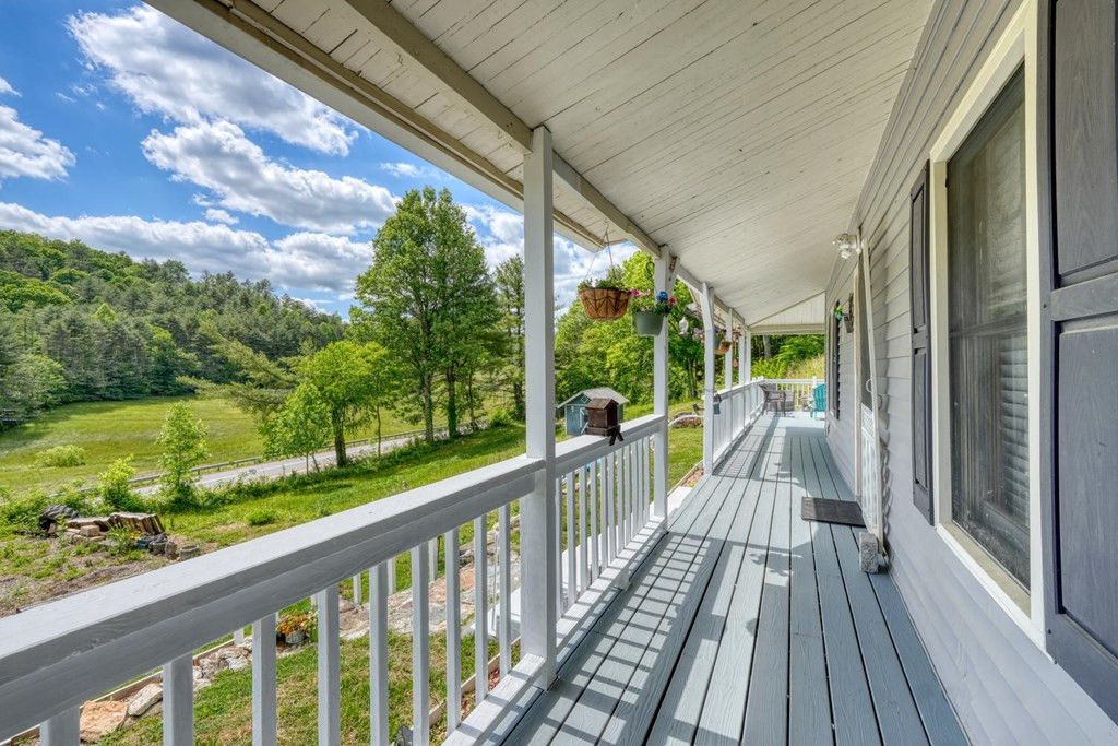 Photo of 3610 Highway 294, Murphy, NC 28906 (MLS # 98544122)