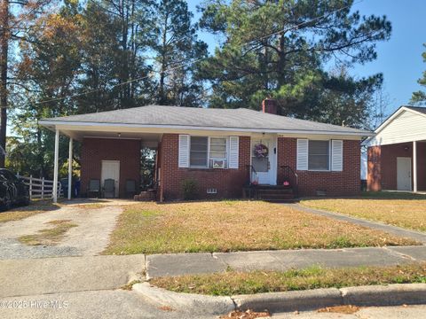 Homes For Sale - 1904 Northwood Drive<br/> Kinston, NC 28501