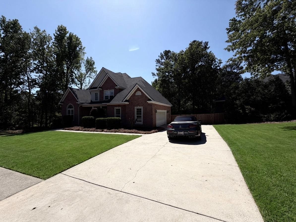 1605 Jamestown Avenue