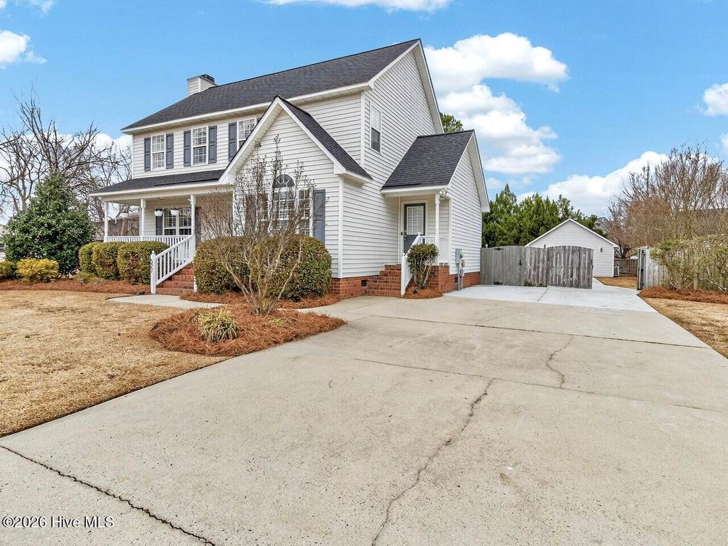 Photo of 527 Tabard Road, Winterville, NC 28590 (MLS # 100555670)