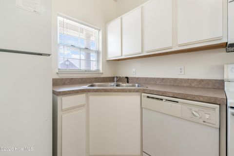 Tiny photo for 320 Hibiscus Way, Wilmington, NC 28412 (MLS # 100576076)