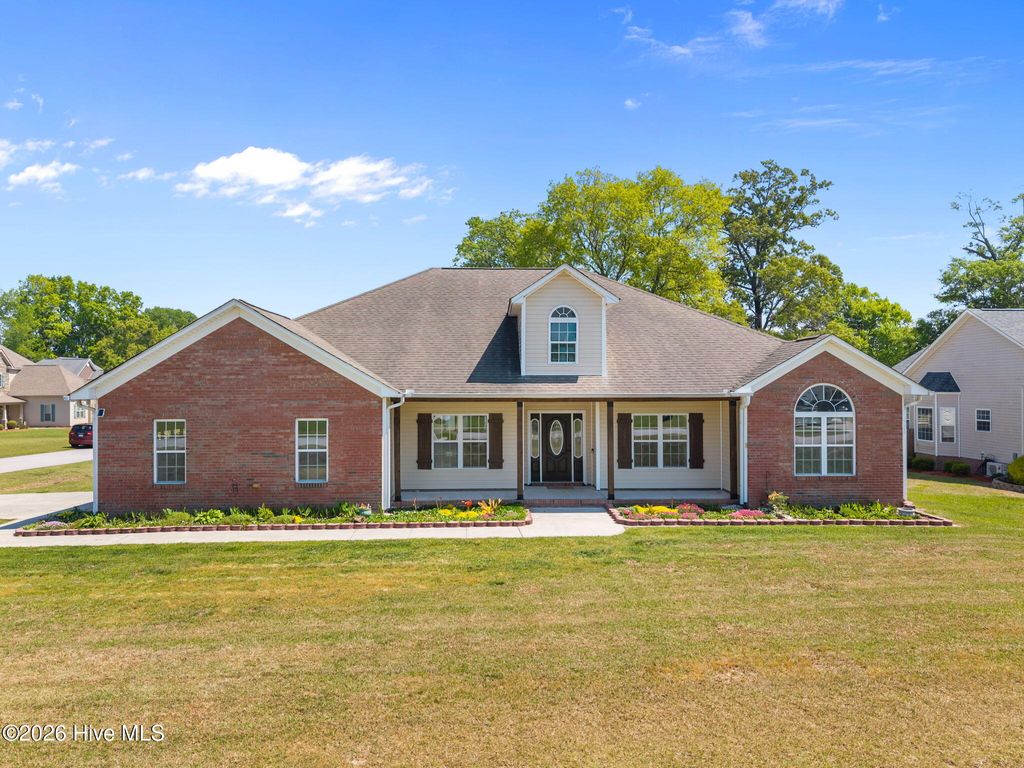 Photo of 200 E Howard Drive, Jacksonville, NC 28540 (MLS # 100567652)