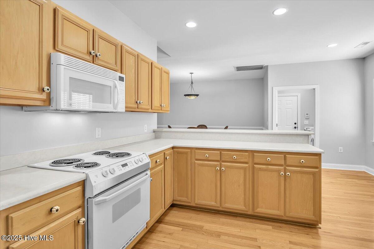 Wilmington, North Carolina 28409, United States, 3 Bedrooms Bedrooms, ,2 BathroomsBathrooms,Residential,Active,255630