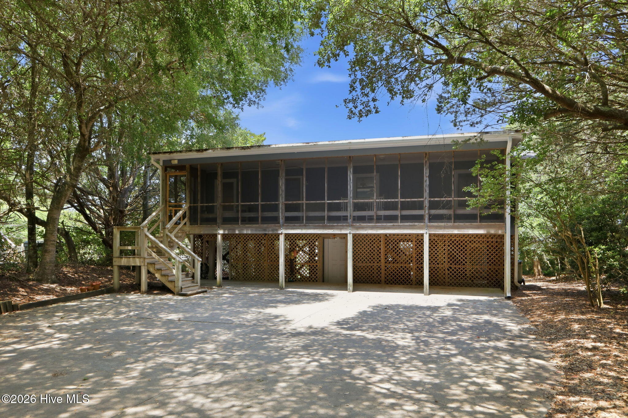 3904 Emerald Drive