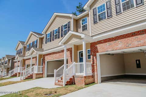 Townhouse For Rent - 816 Ducks Landing<br/> Aberdeen, NC 28315