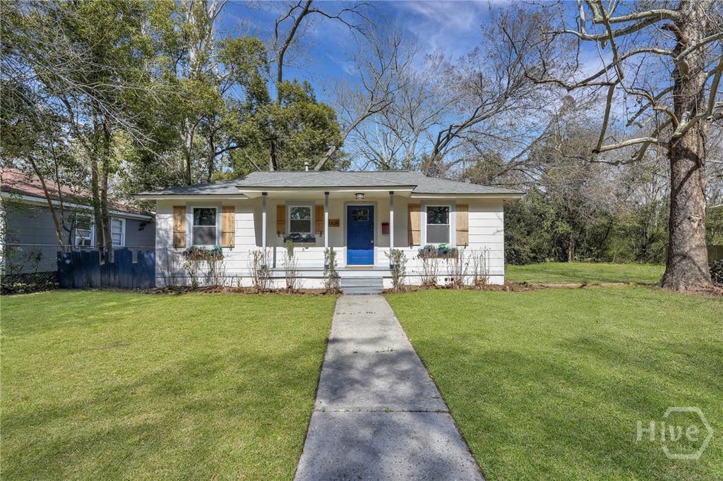 Photo of 1620 E 34th Street, Savannah, GA 31404 (MLS # SA359520)