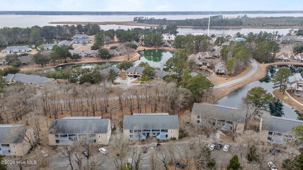Photo of 1306 Harbourside Drive, New Bern, NC 28560 (MLS # 100550418)