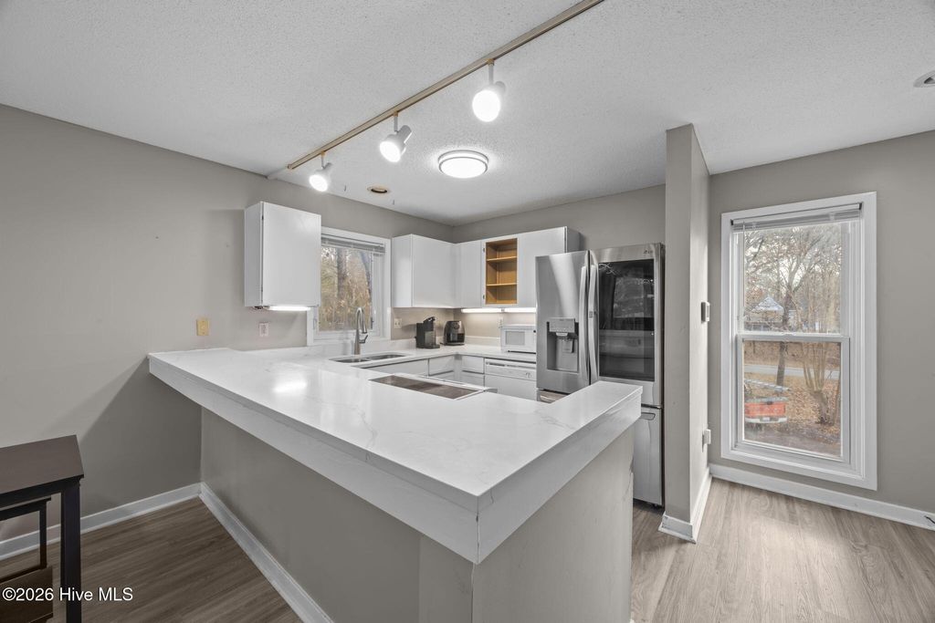 Photo of 1306 Harbourside Drive, New Bern, NC 28560 (MLS # 100550418)