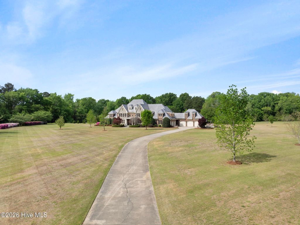 Photo of 1181 Middle Road, Fayetteville, NC 28312 (MLS # 100567436)