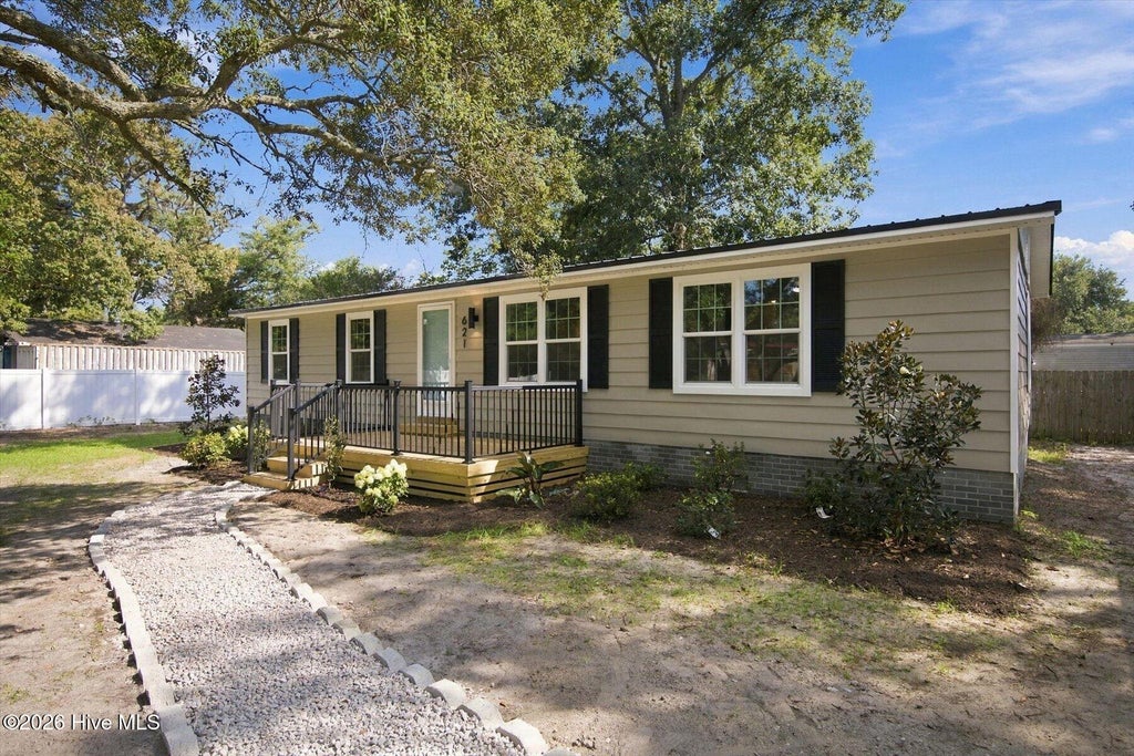Photo of 621 Harbor Drive SE, Bolivia, NC 28422 (MLS # 100602968)