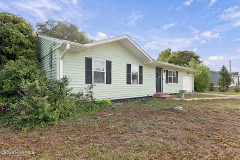 Tiny photo for 111 Riegel Drive, Hubert, NC 28539 (MLS # 100610515)