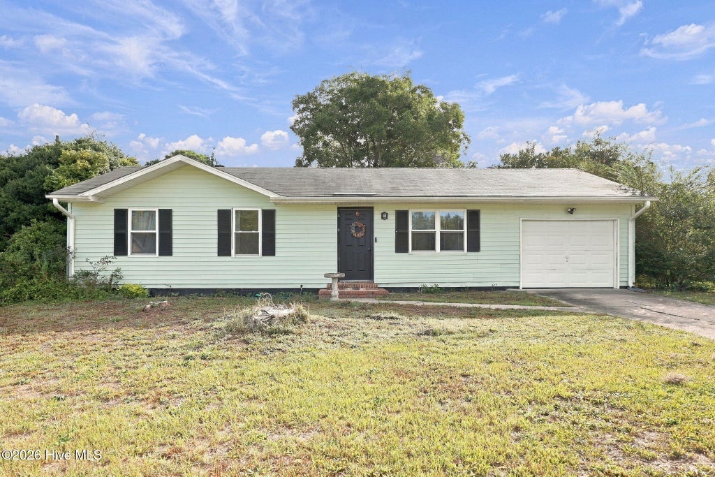 Photo of 111 Riegel Drive, Hubert, NC 28539 (MLS # 100610515)