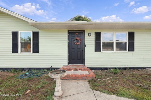 Tiny photo for 111 Riegel Drive, Hubert, NC 28539 (MLS # 100610515)