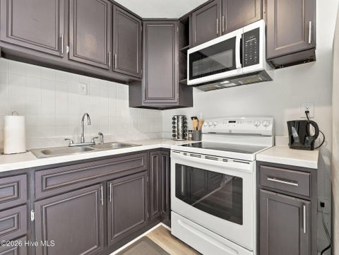 Tiny photo for 111 Riegel Drive, Hubert, NC 28539 (MLS # 100610515)