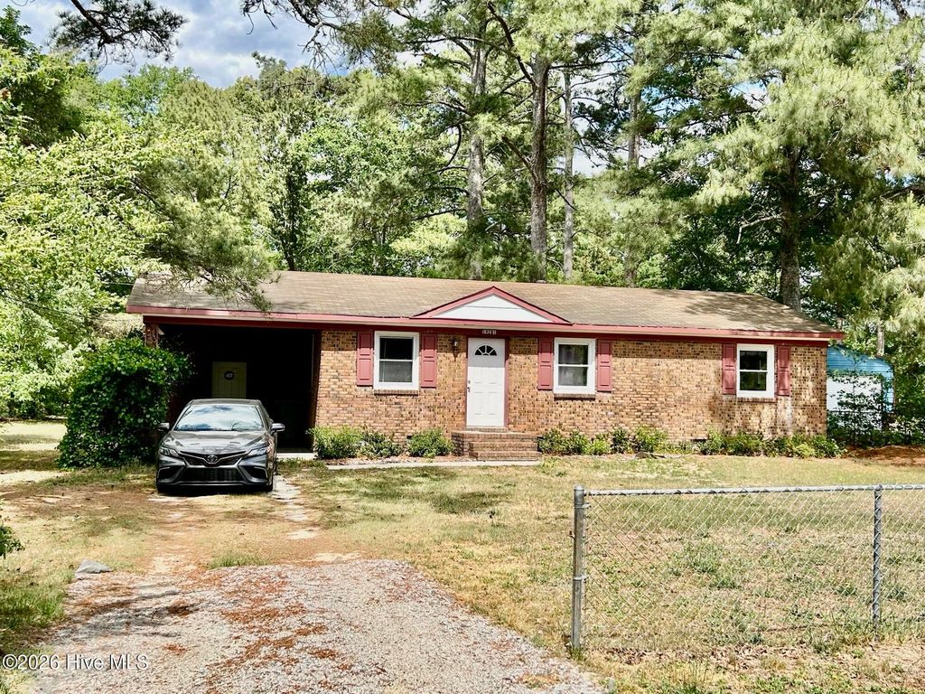 Photo of 19281 Salley Mcnair Road, Laurinburg, NC 28352 (MLS # 100568388)