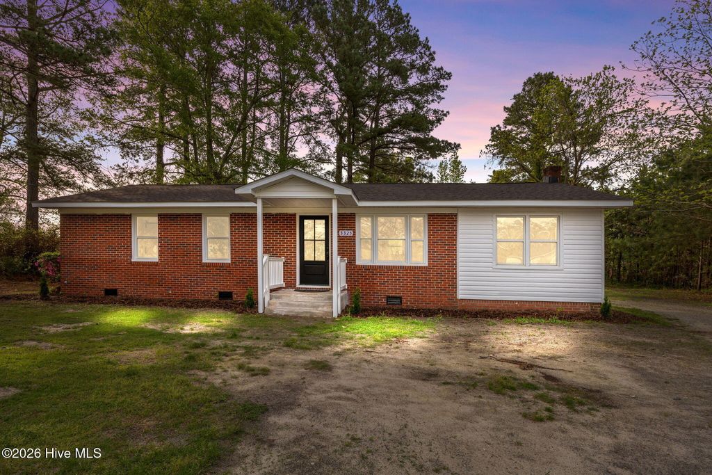 Photo of 3325 Lynch Street, Fountain, NC 27829 (MLS # 100565587)