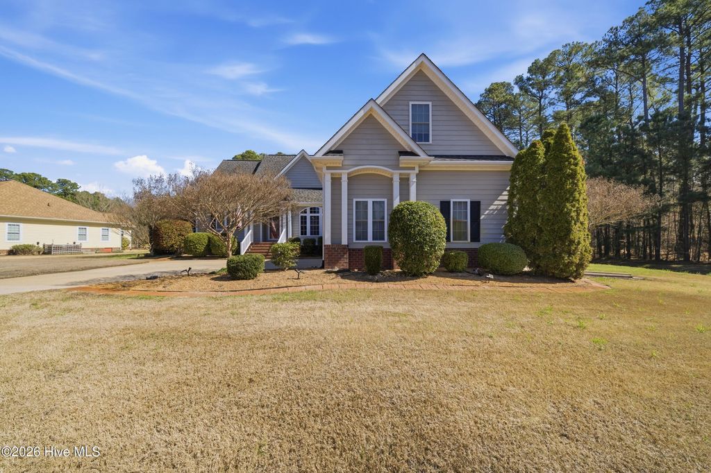Photo of 135 Meherrin River Drive, Hertford, NC 27944 (MLS # 100556984)