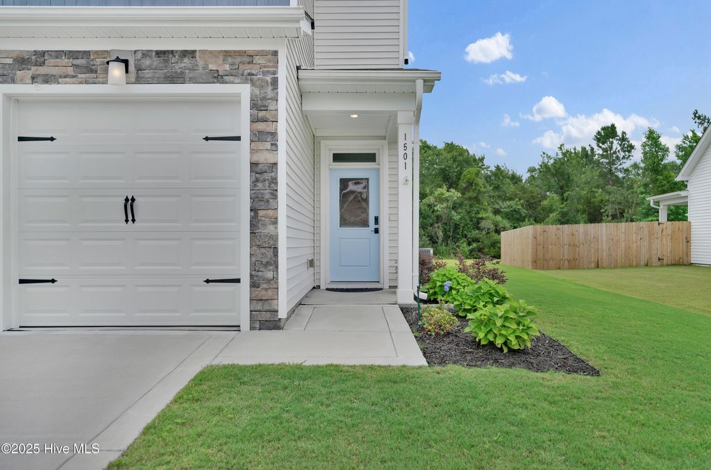 Photo of 1501 Judith Drive SE, Bolivia, NC 28422 (MLS # 100513035)