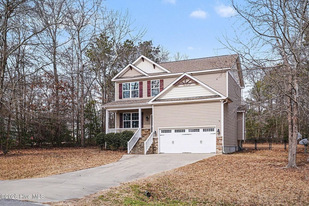 Photo of 201 Phillips Ridge Lane, Goldsboro, NC 27530 (MLS # 100576295)